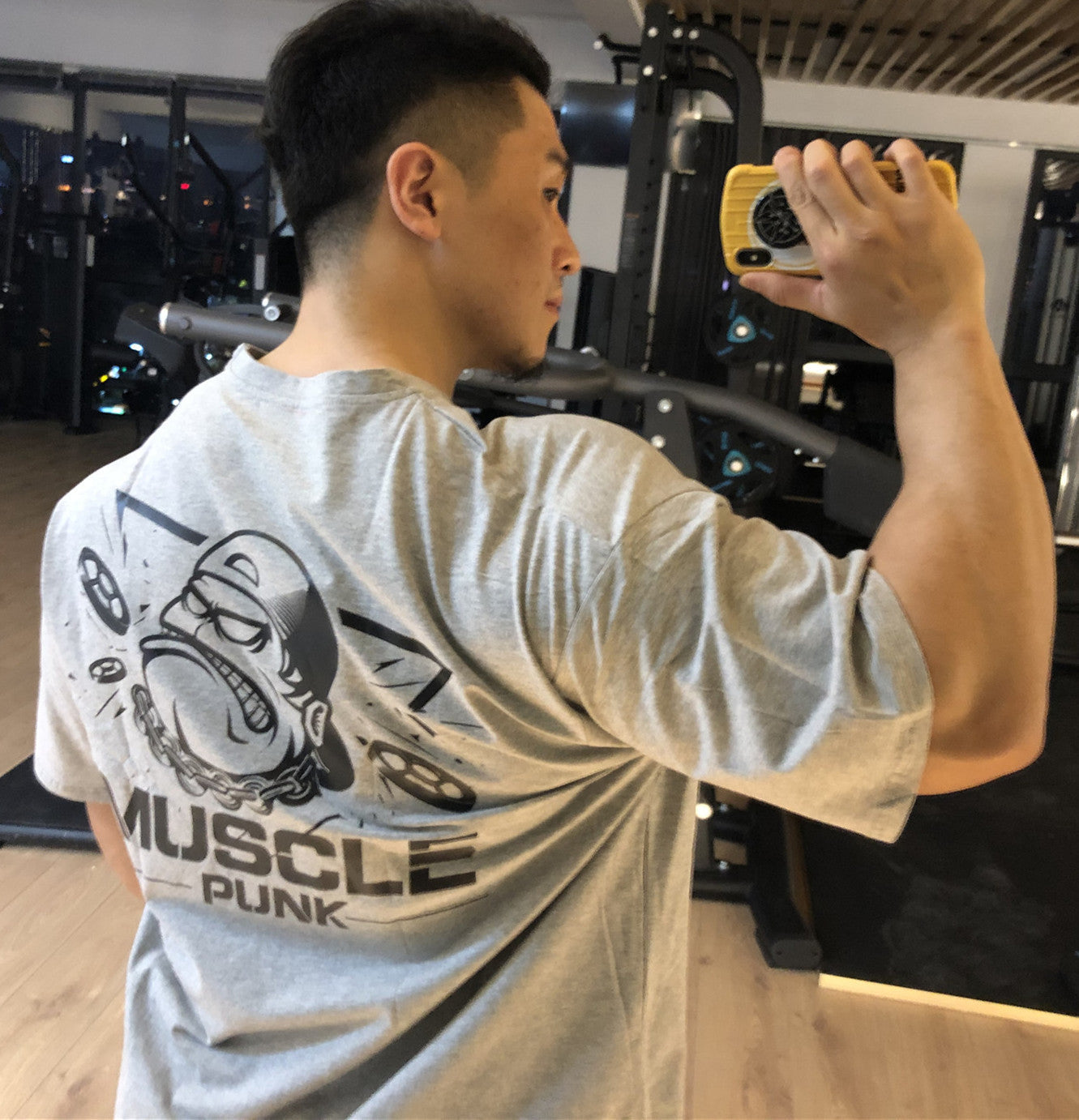 تي شيرت MUSCLE PUNK الأصلي الفضفاض بمقاس كبير وأكمام نصفية، ماركة أزياء رجالية مطبوعة، قميص لياقة بدنية بياقة دائرية وأكمام قصيرة